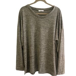 Women’s Long Sleeve Top
